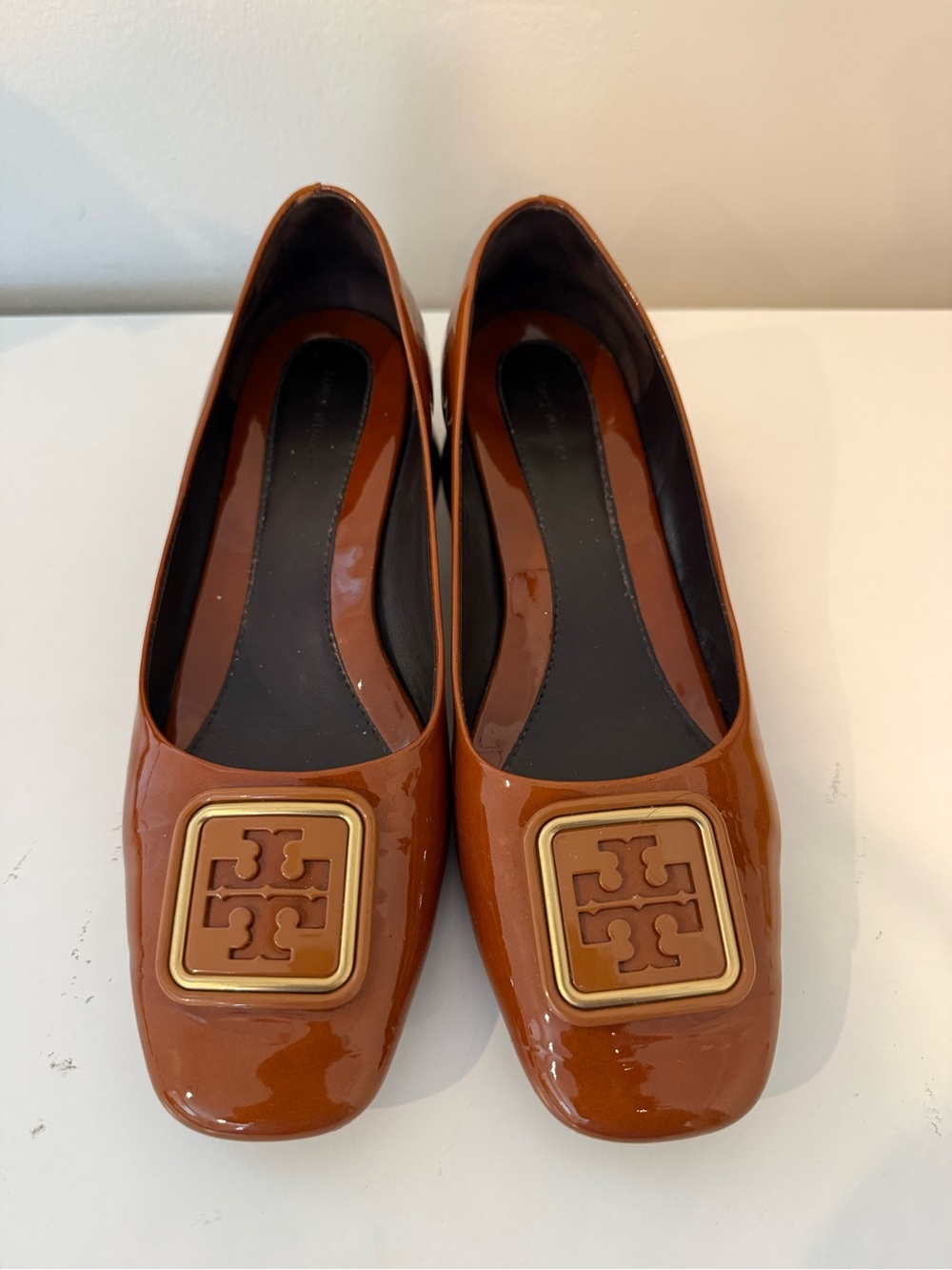 Tory Burch Patent Leather Brown Cognac Double T Logo Flats Size 9M